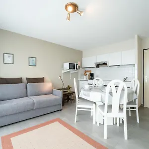 Residentie Astrid-1 Apartment